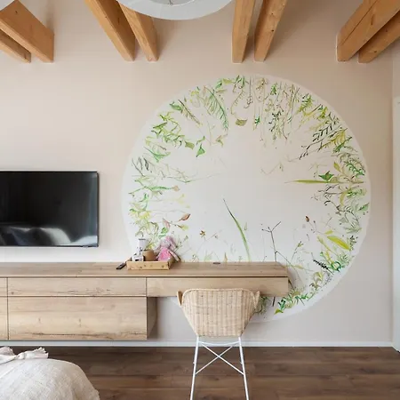 Feng Shui U Zamecke Zahrady Konopiste Villa Bystrice (Central Bohemian)