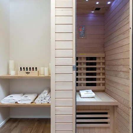 Feng Shui U Zamecke Zahrady Konopiste *