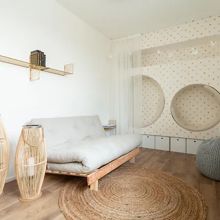 Feng Shui U Zamecke Zahrady Konopiste Bystrice (Central Bohemian)