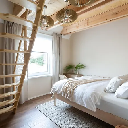 Villa Feng Shui U Zamecke Zahrady Konopiste *