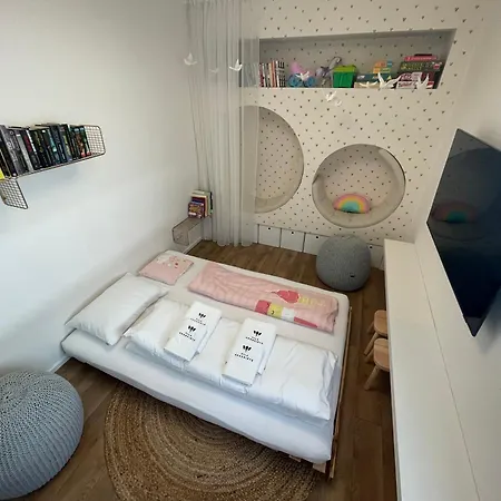 Feng Shui U Zamecke Zahrady Konopiste Villa *