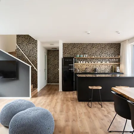 Feng Shui U Zamecke Zahrady Konopiste *